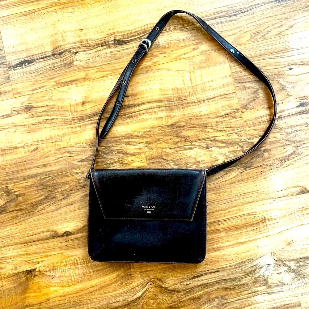 Brown Matt & Nat slim purse